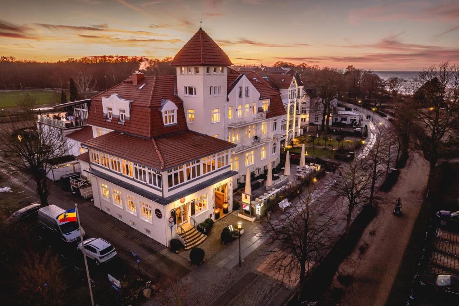 Villa Astoria - Ostseebad Kühlungsborn Εξωτερικό φωτογραφία